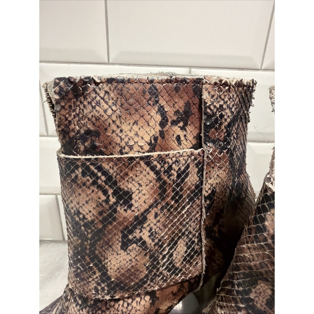 FREEBIRD Joey‎ Snake Print Bootie SZ 10 - Picture 8 of 16